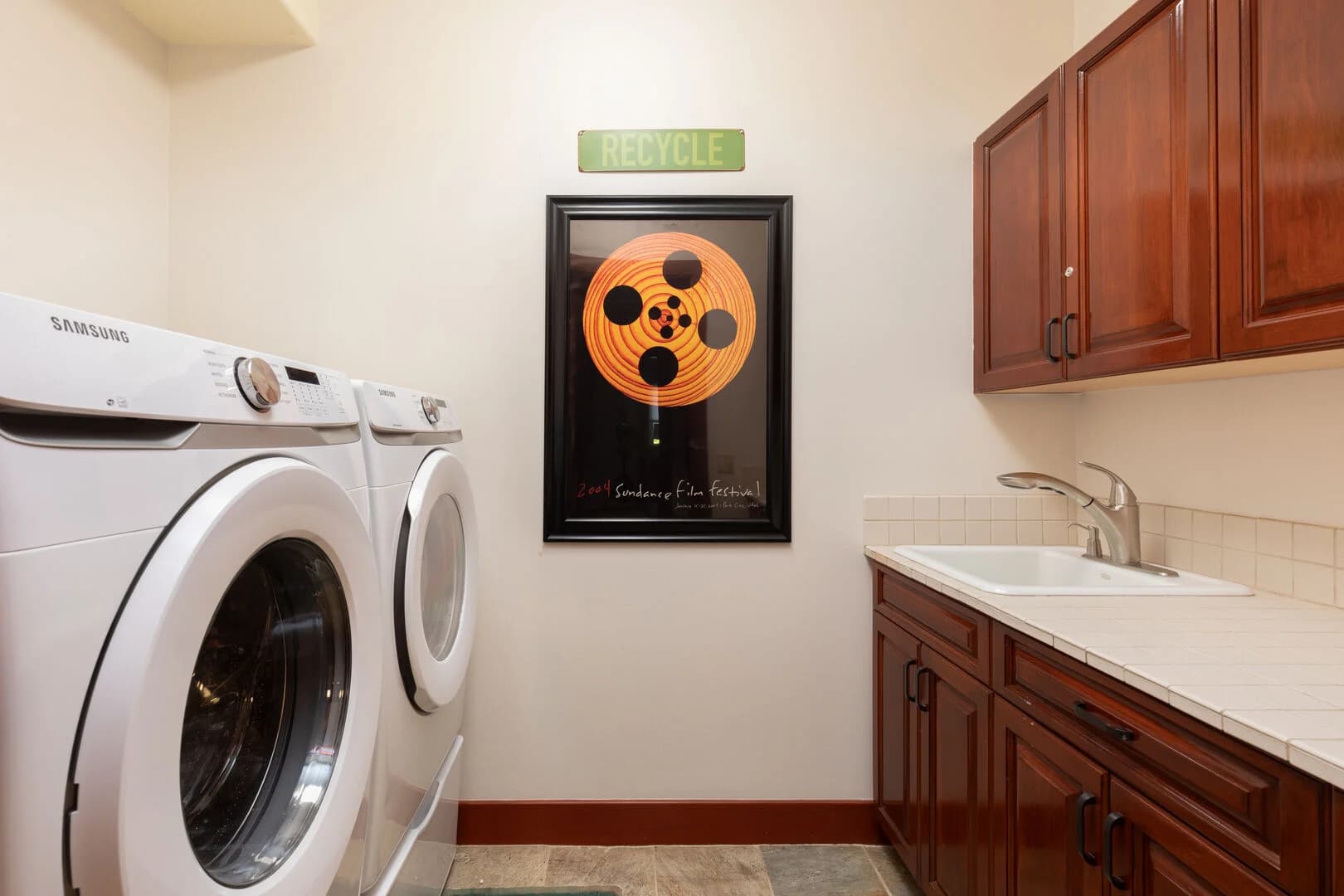 Aloha Joe's Ohana - Image 21