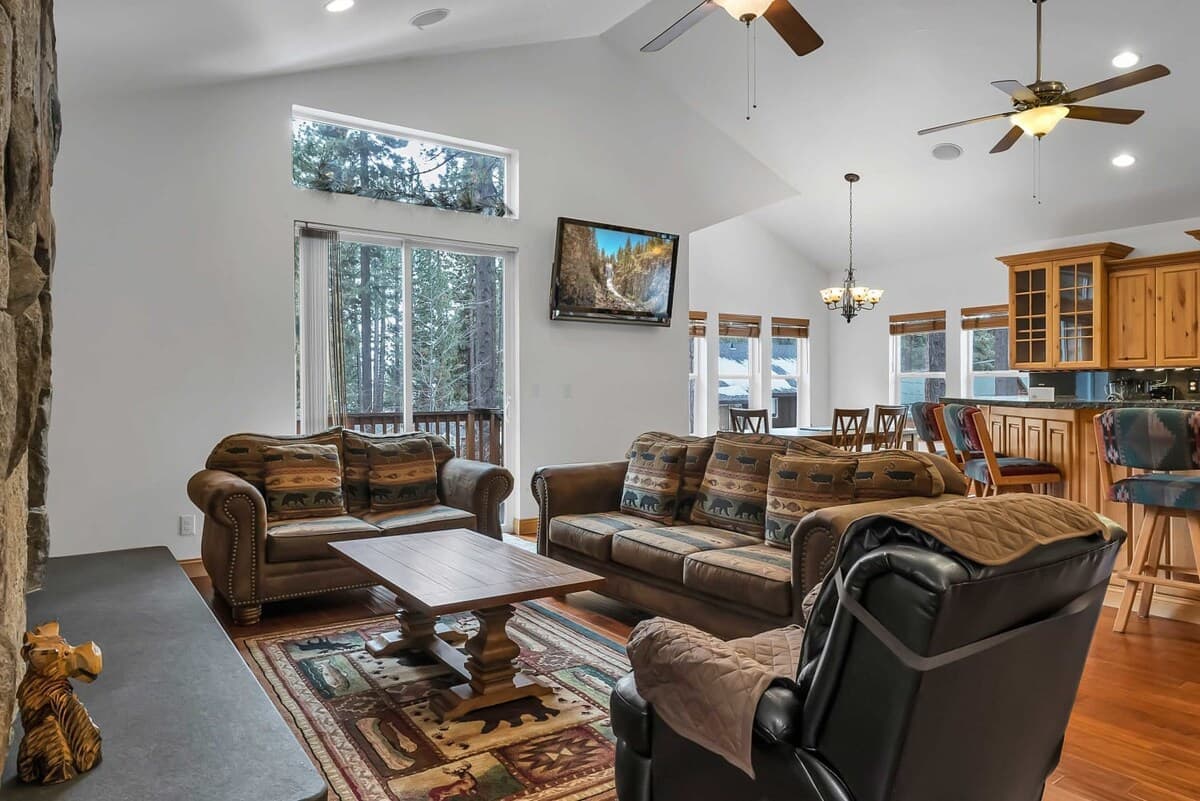  Steelhead Family Home - Image 1