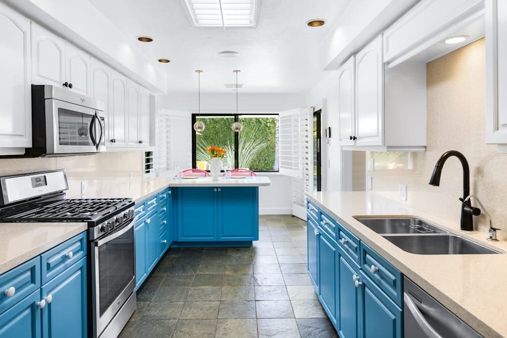 Monroe Hideaway - Image 8