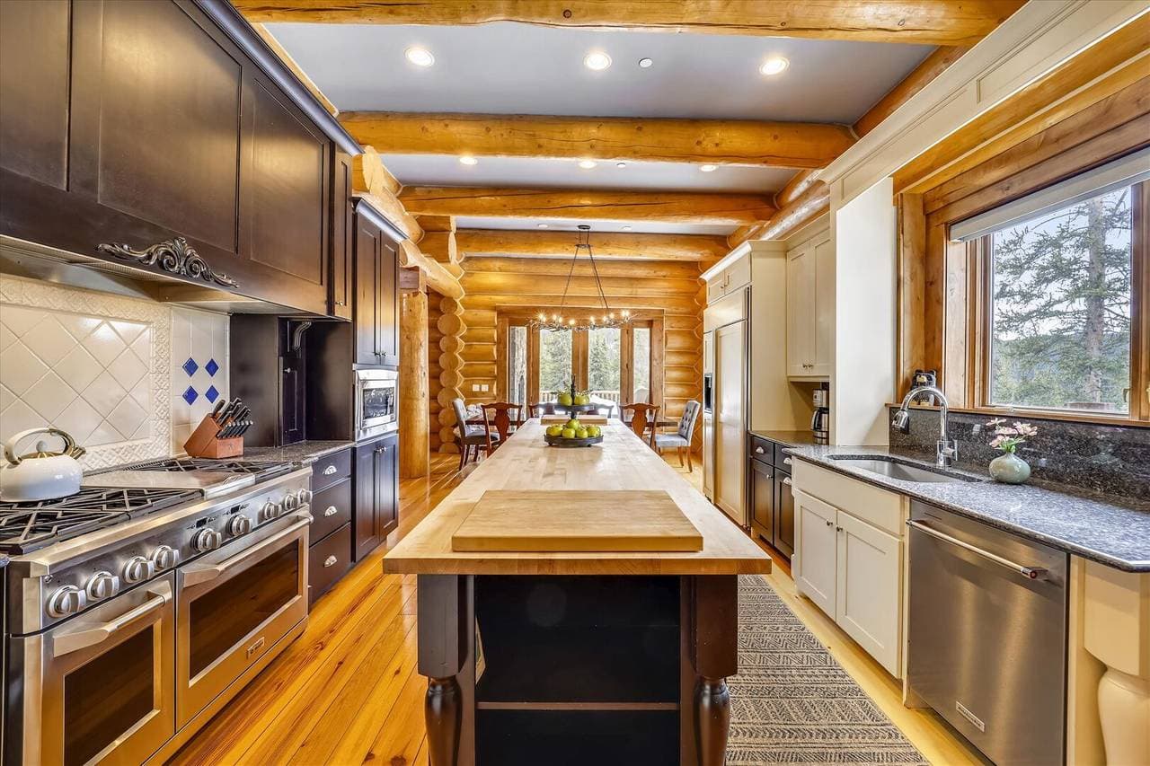 Goldenview Lodge - Image 5