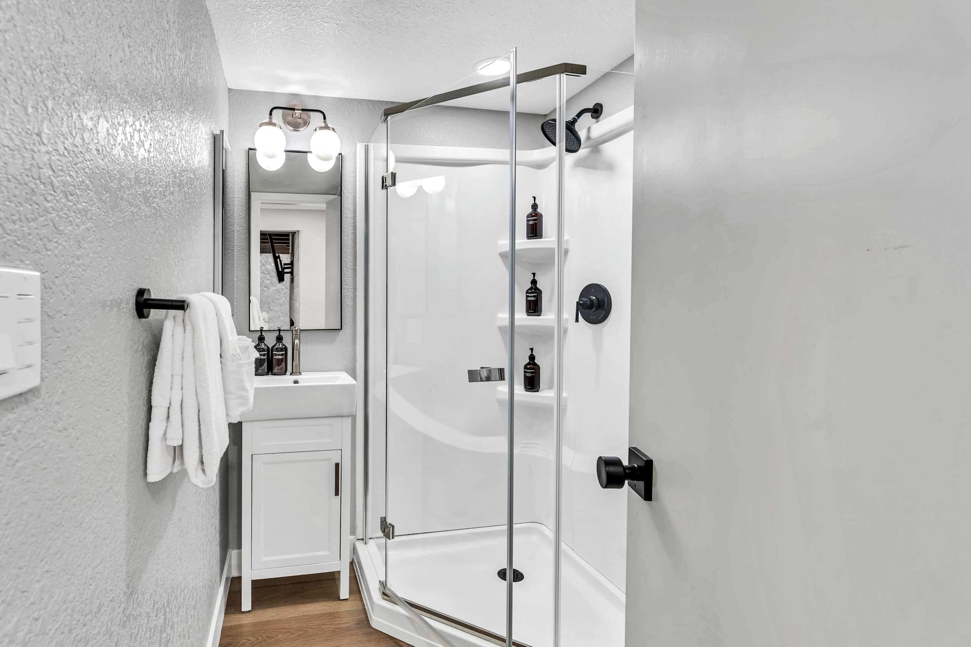 Carnelian Haven - Image 13