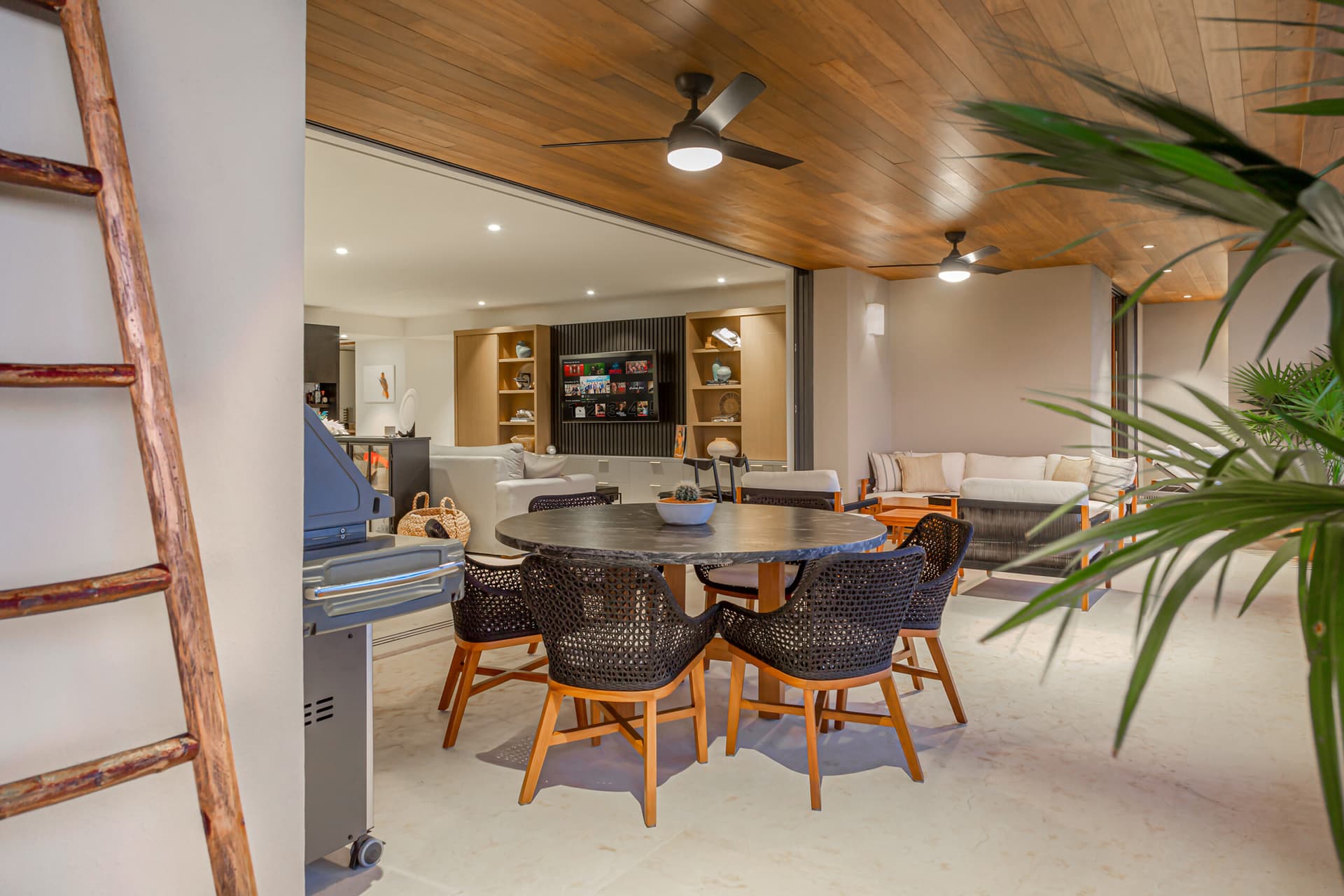 Tau Residences #421 - Image 25