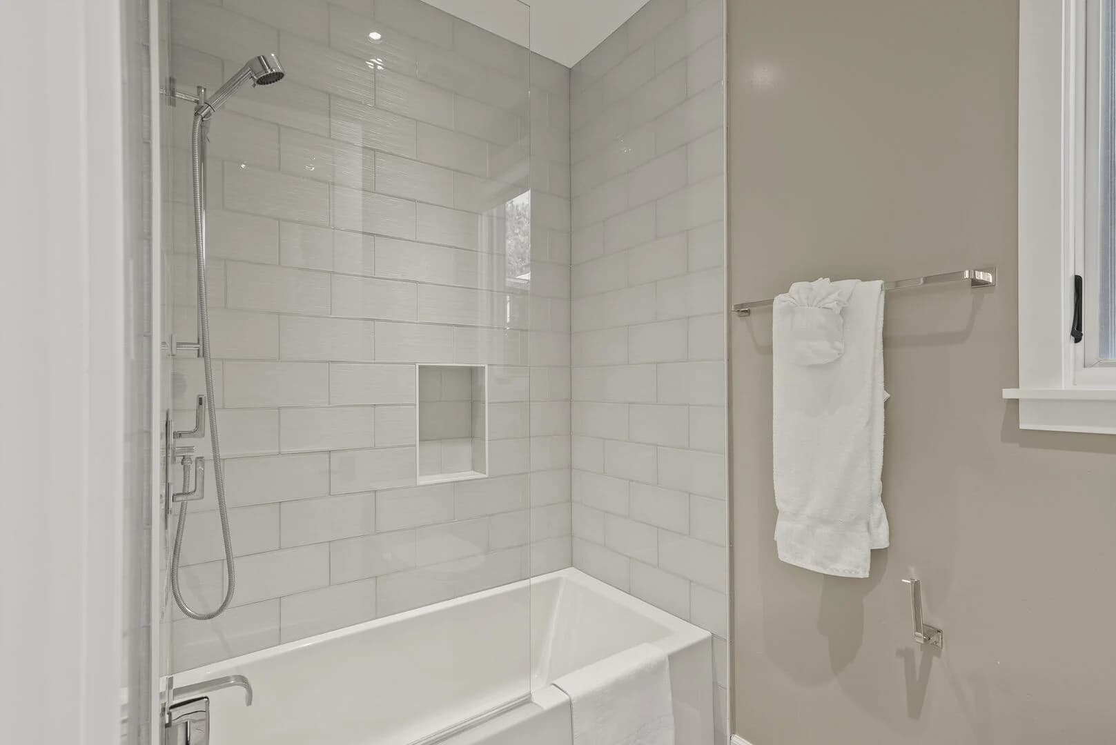 Bird Rock Gem - Image 40