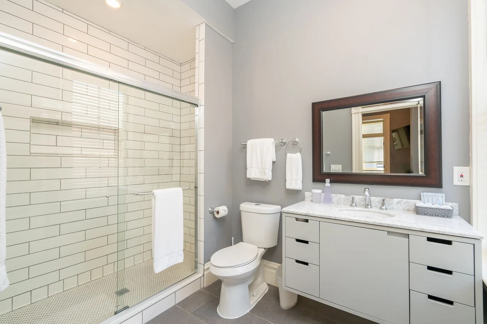 Grove Luxe Haven - Image 10