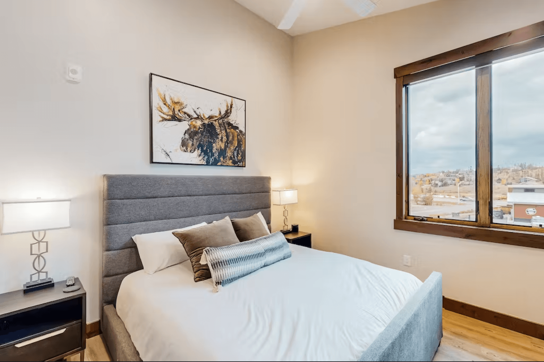 Springview Lane Residence - Image 10