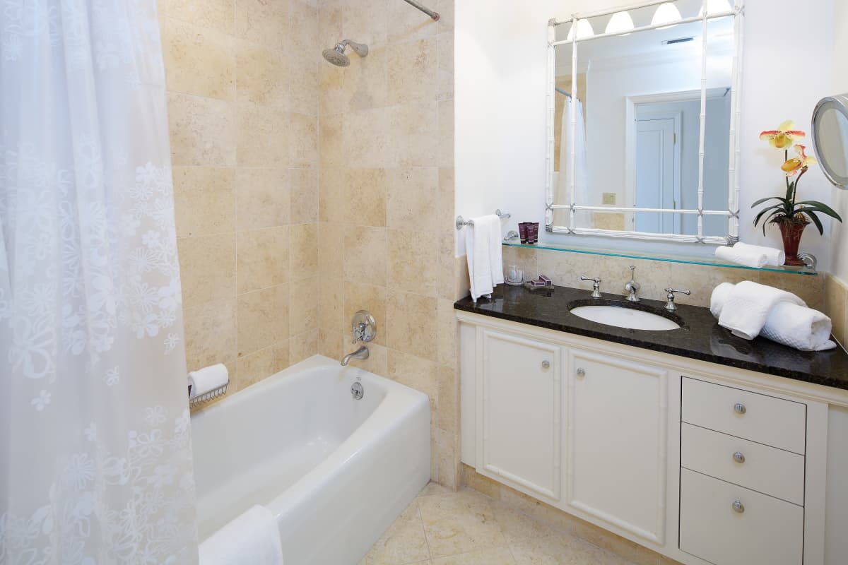 Ritz-Carlton Residence #108 - Image 7