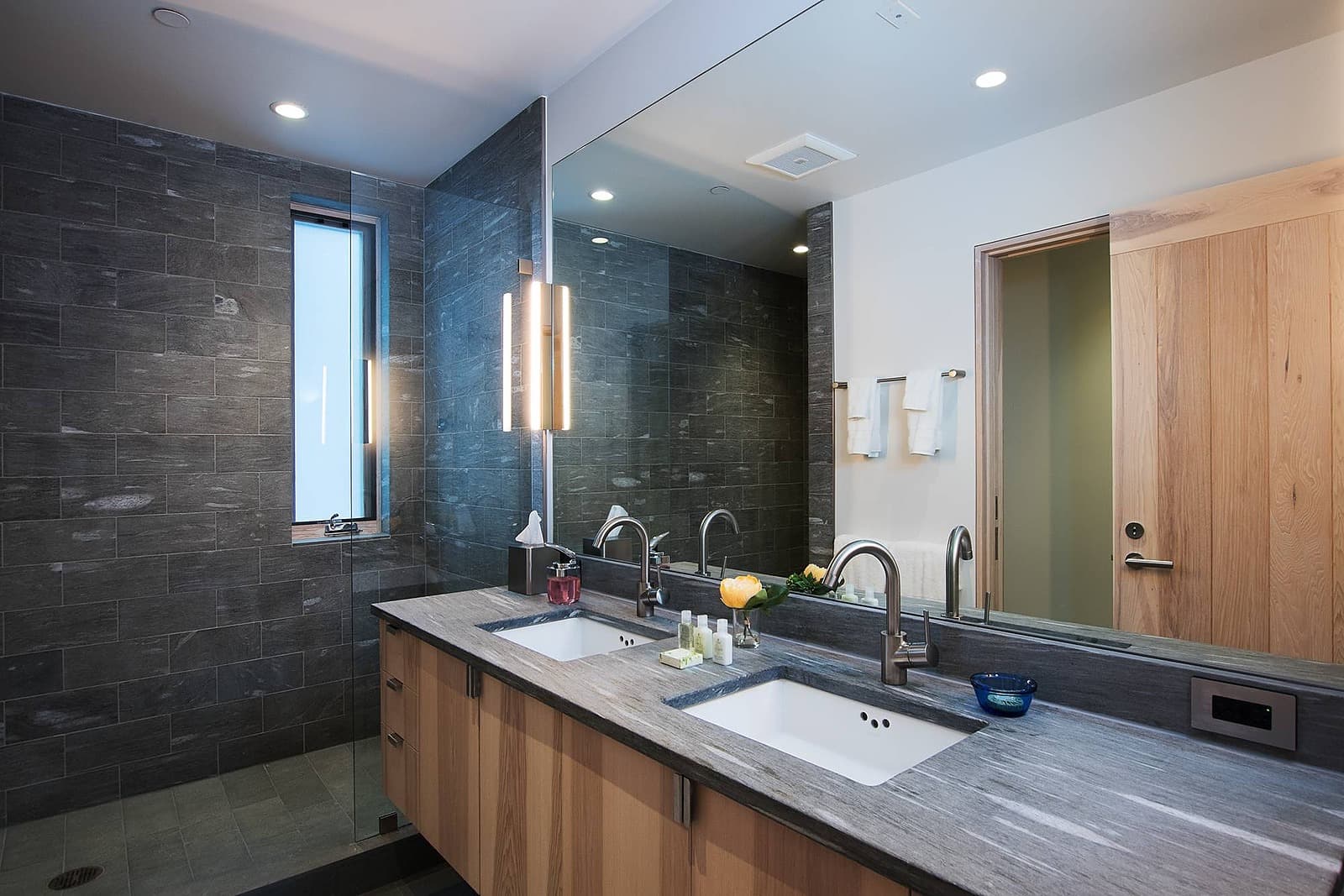 Stellar Residence - Image 17