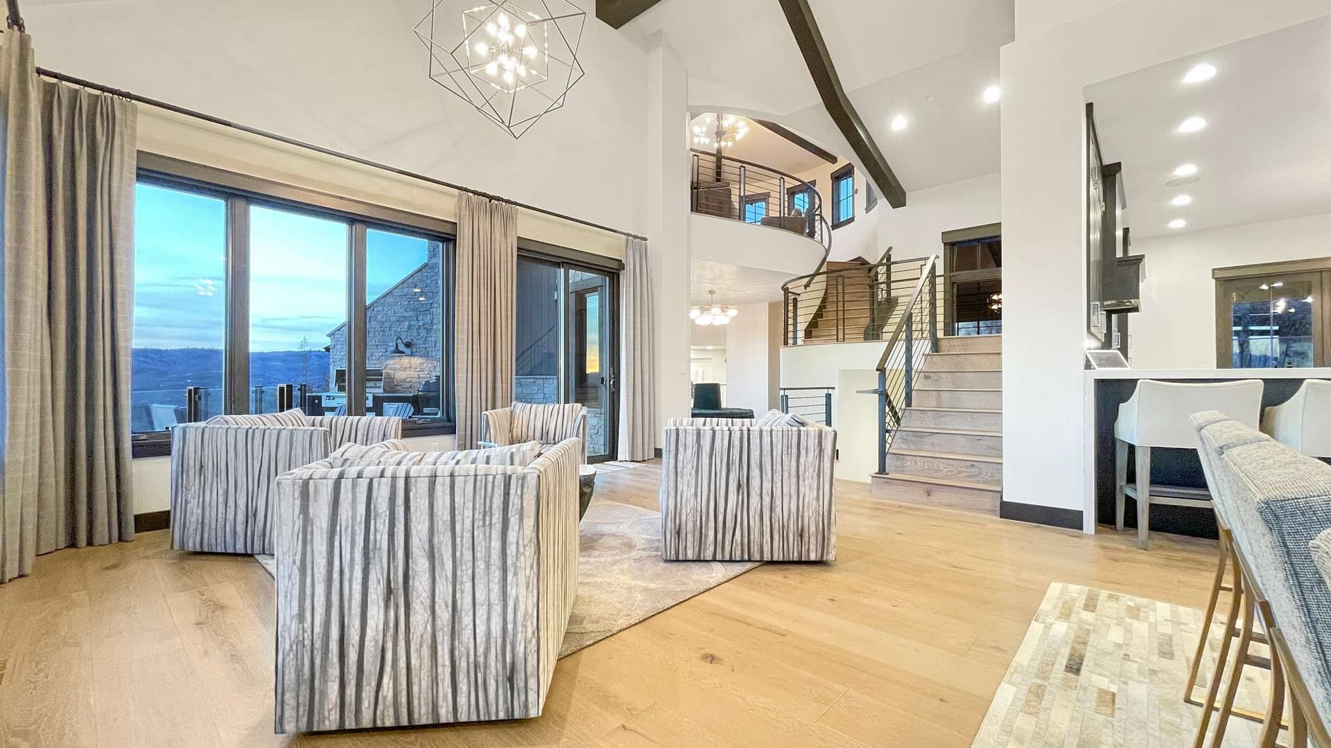 Grande Vistas Estate - Image 33