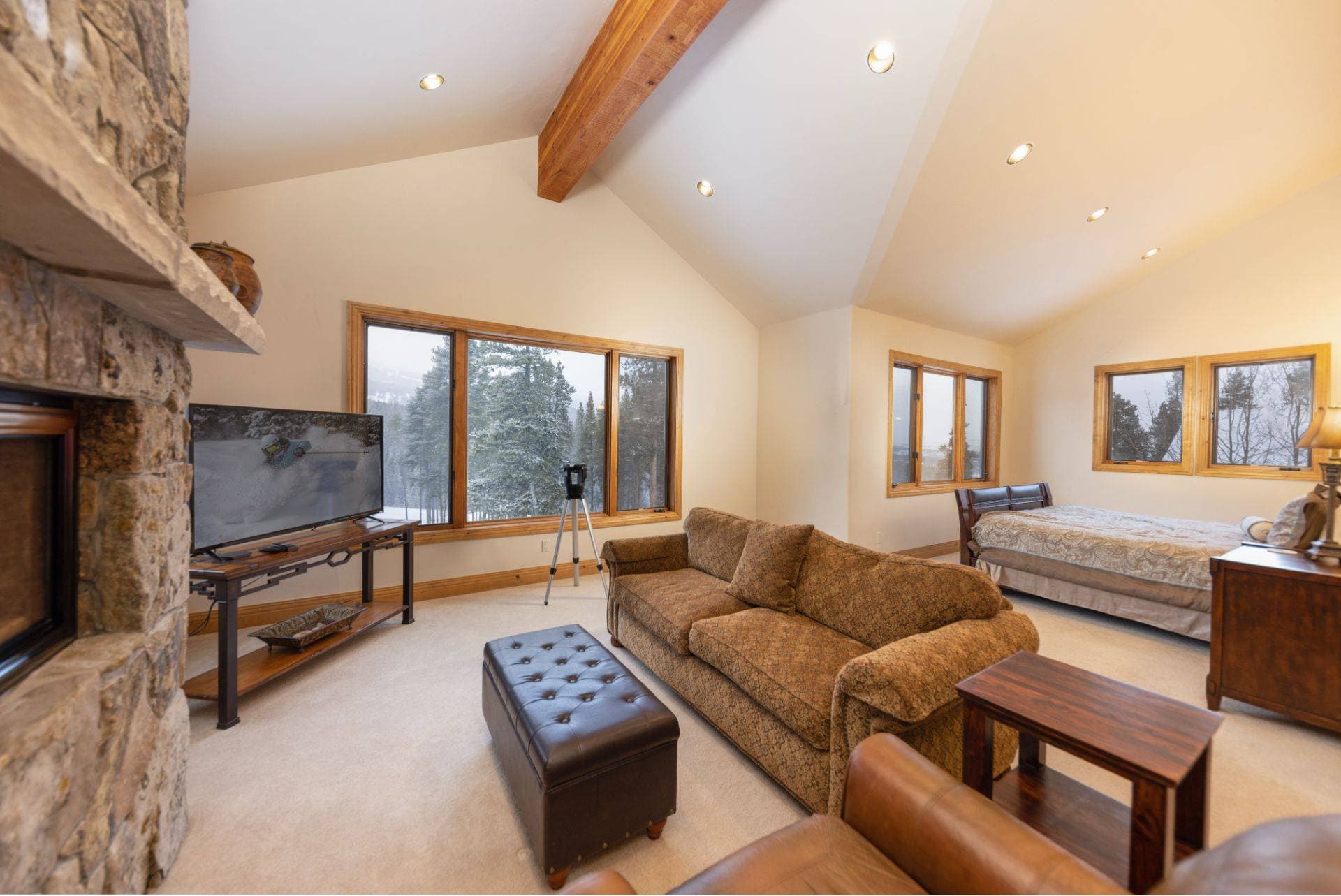 Fireside Villa - Image 22