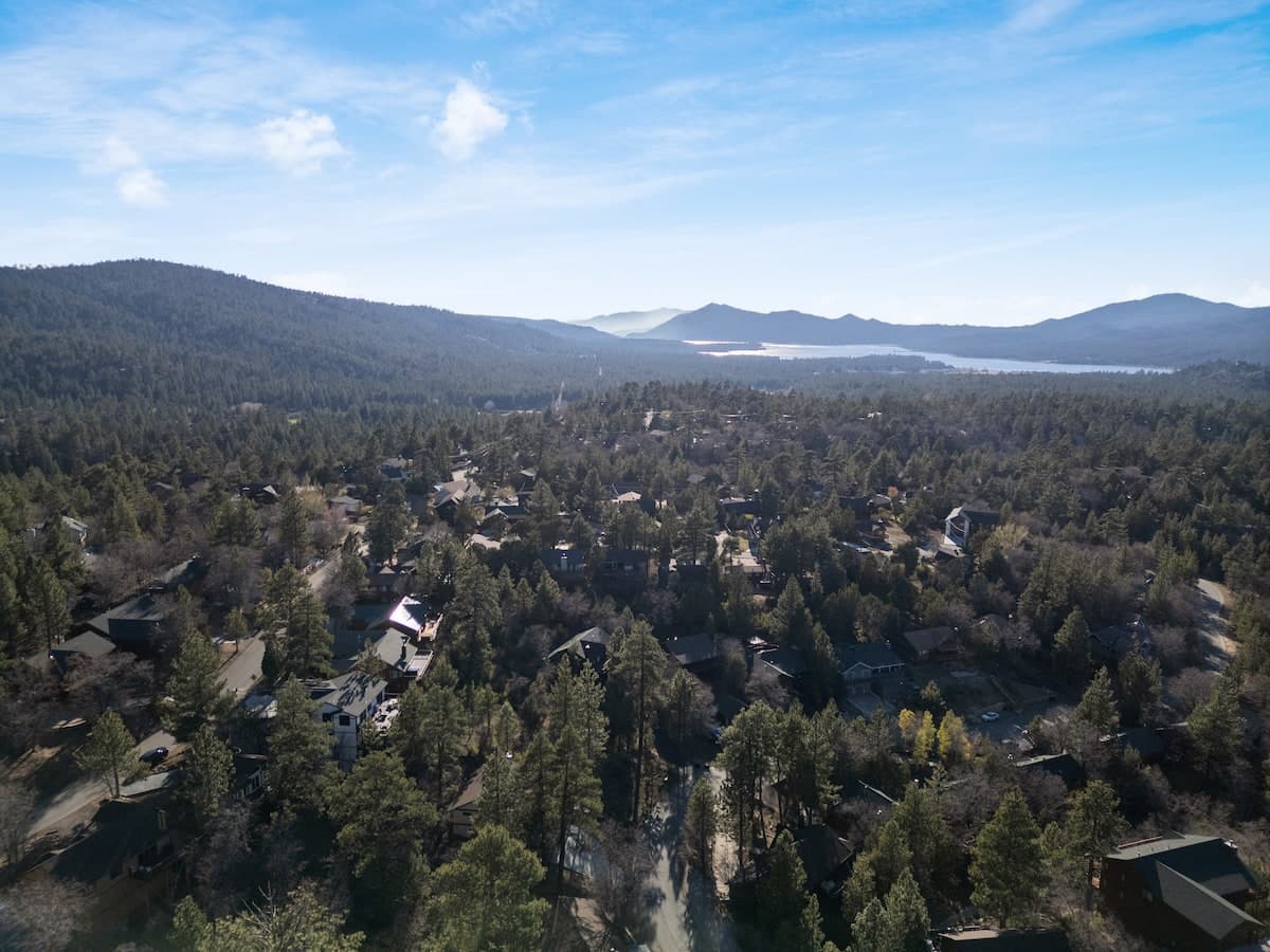 Bear's Retreat - Image 48