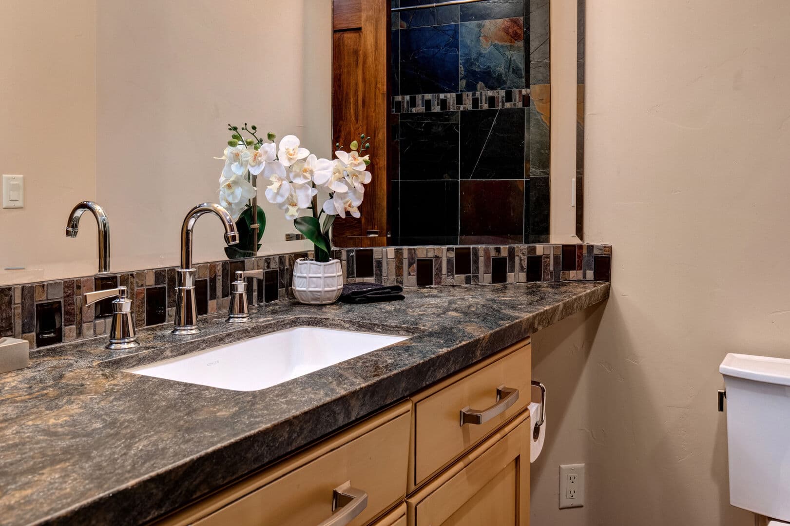 Atop Park City - Image 25