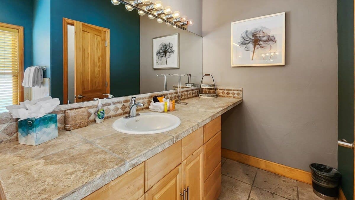 Blue River Retreat - Image 24