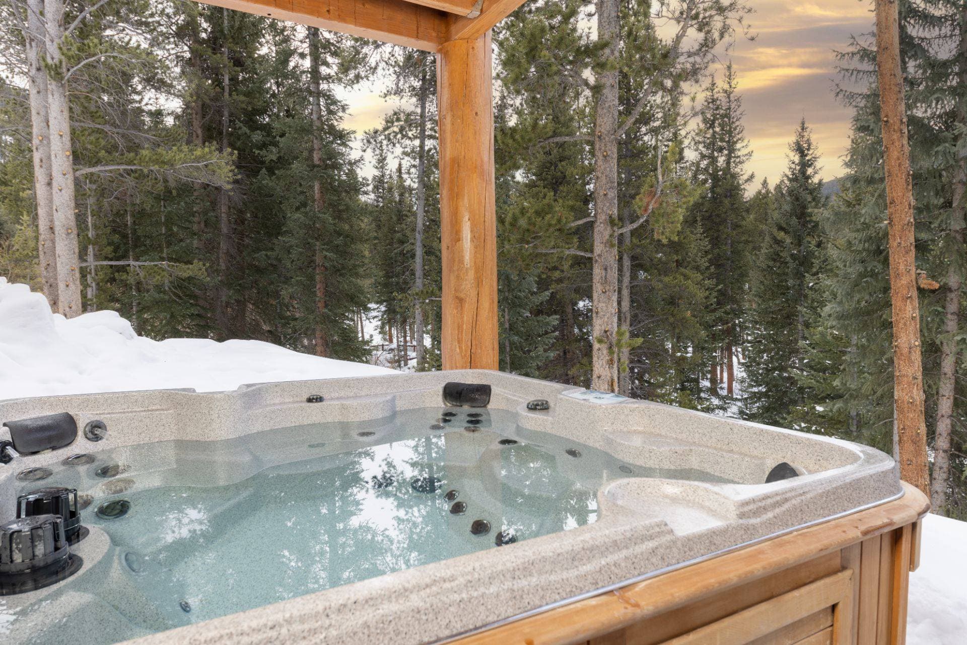 Pine Ridge Cabin - Image 38