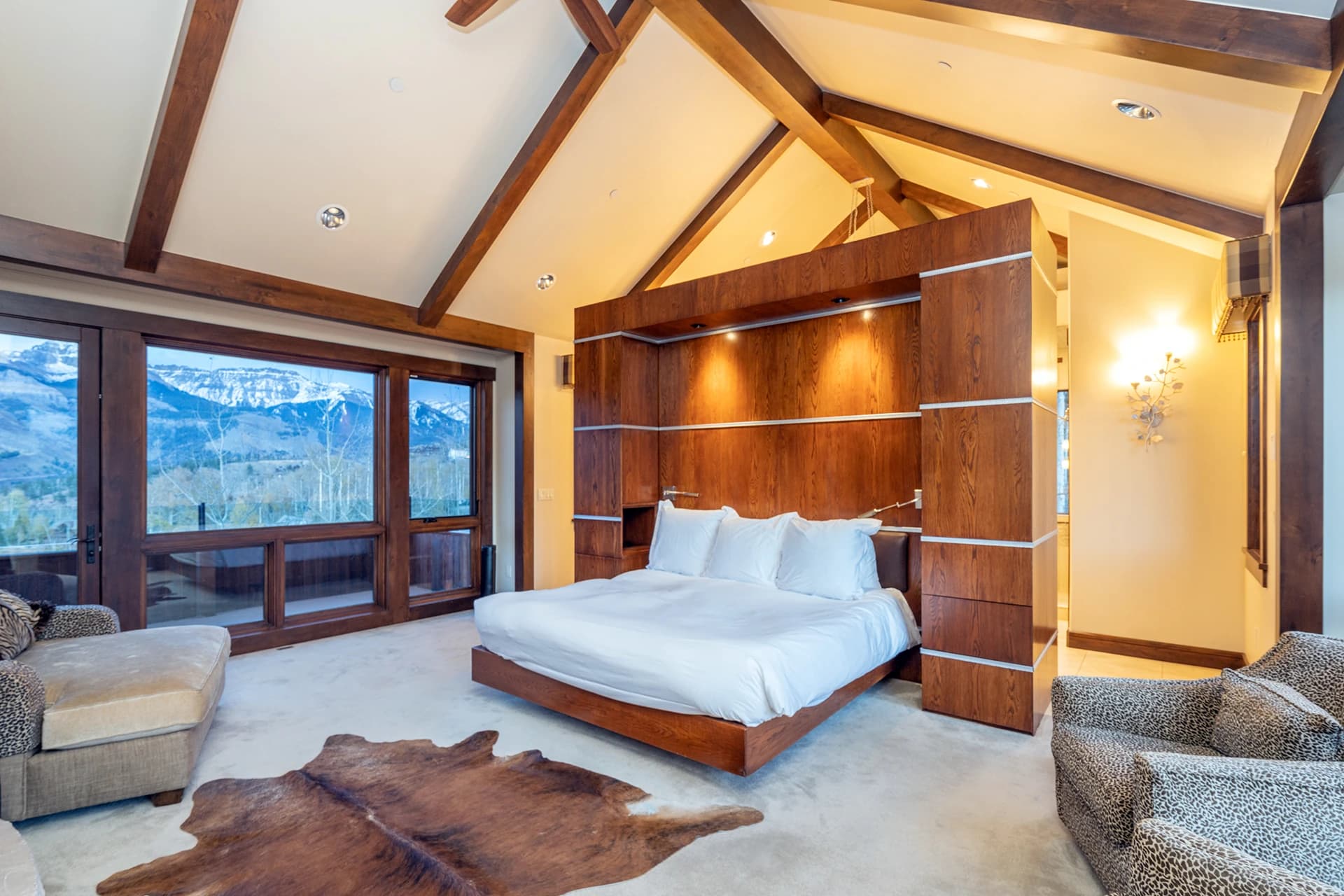 San Sophia Manor - Image 15