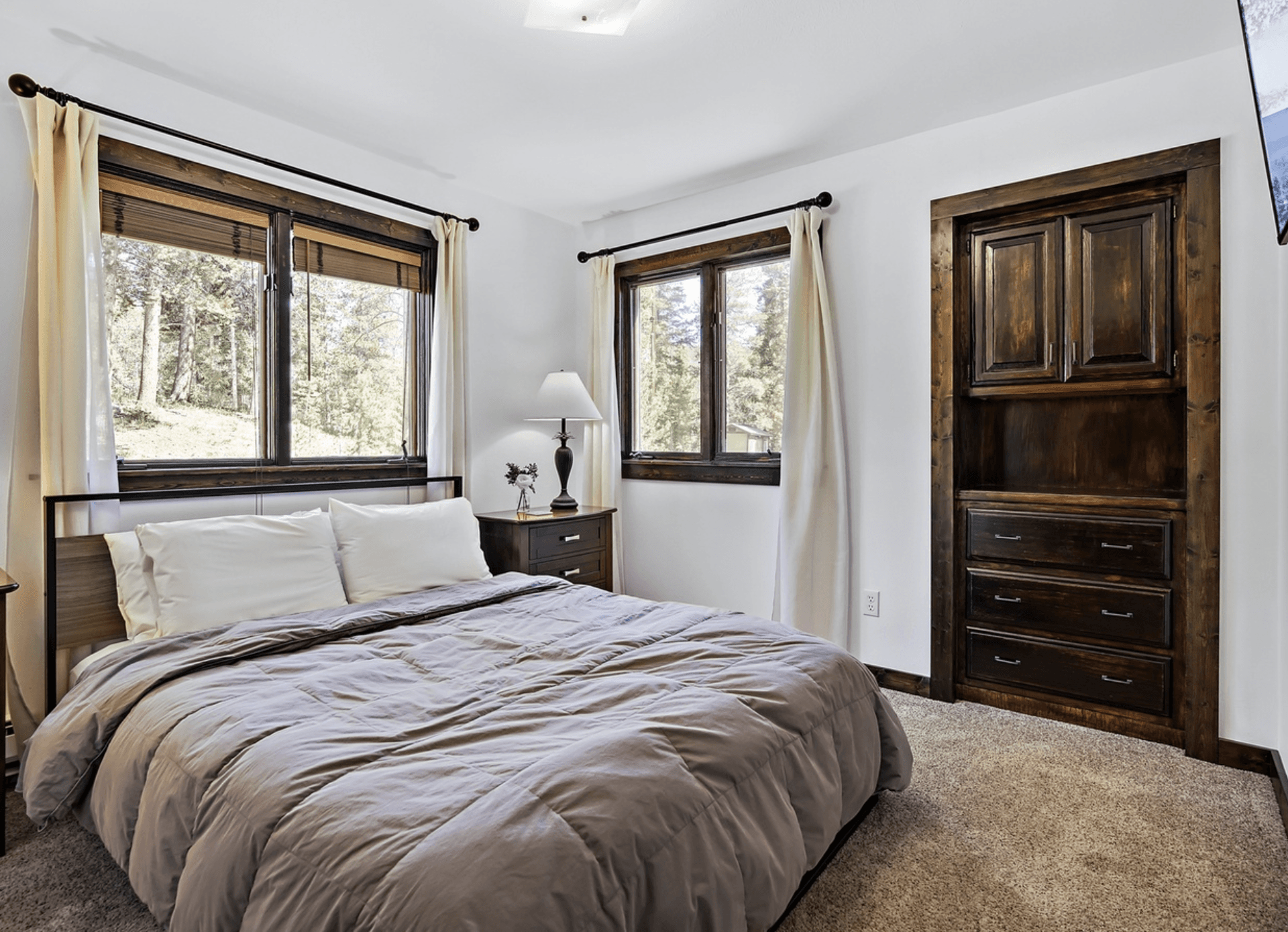 Sapphire Chalet - Image 22