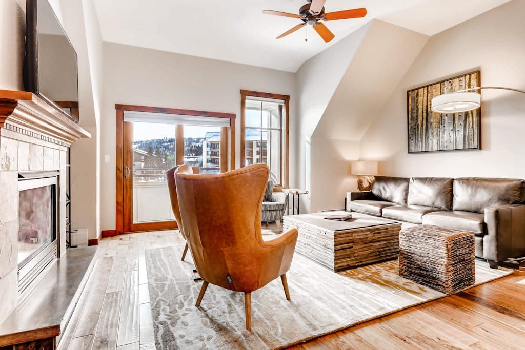 Main Street Condo #3401 - Image 2