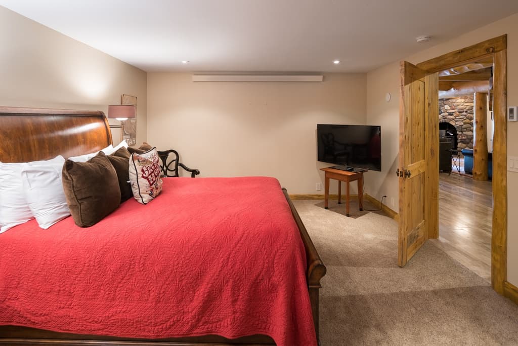 Bluebell Cabin - Image 14