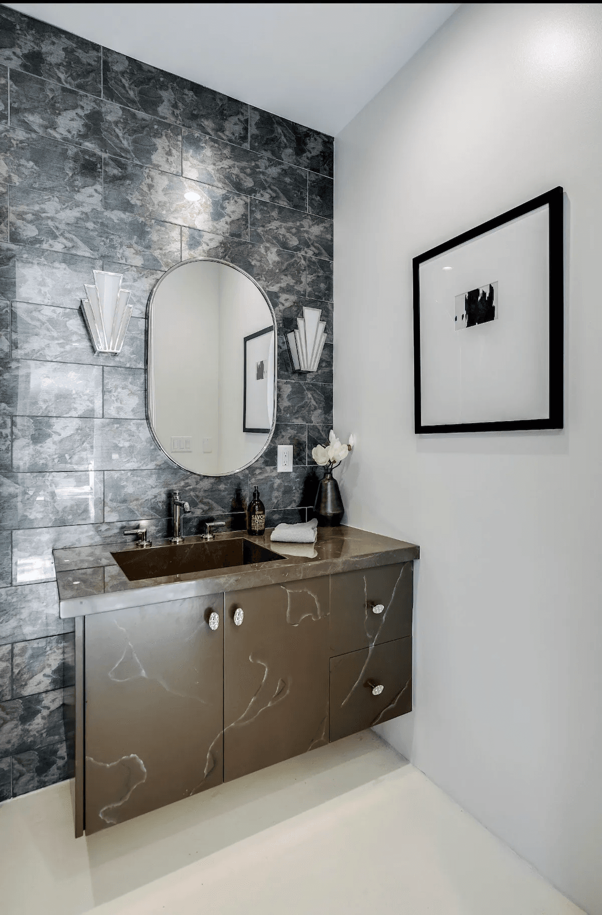 Hollywood Regency Villa - Image 25