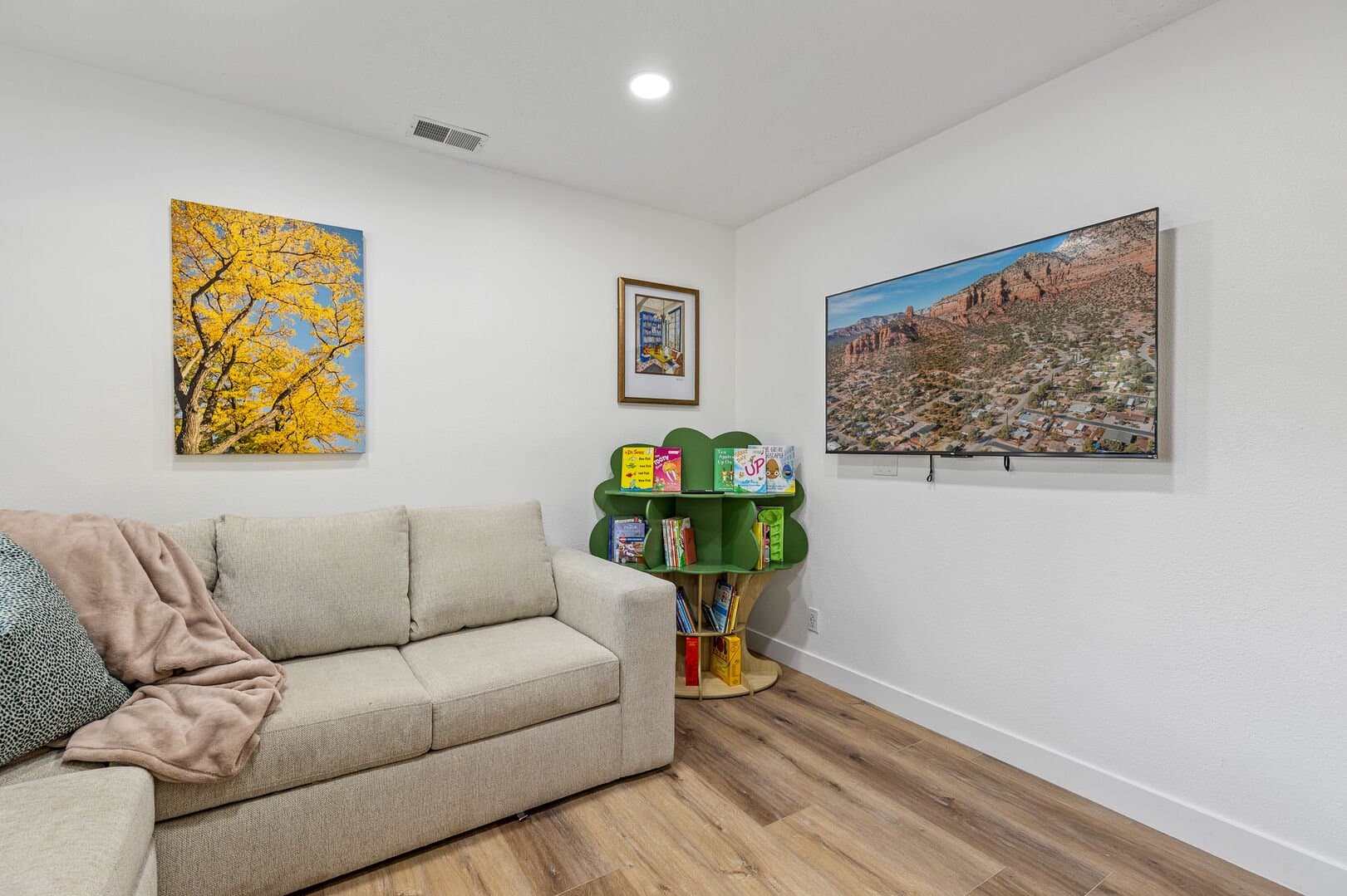 Pottery Place - Image 32