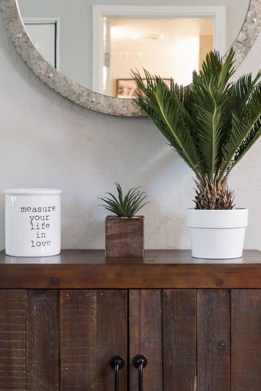 Rustic Modern Townhouse - Image 10