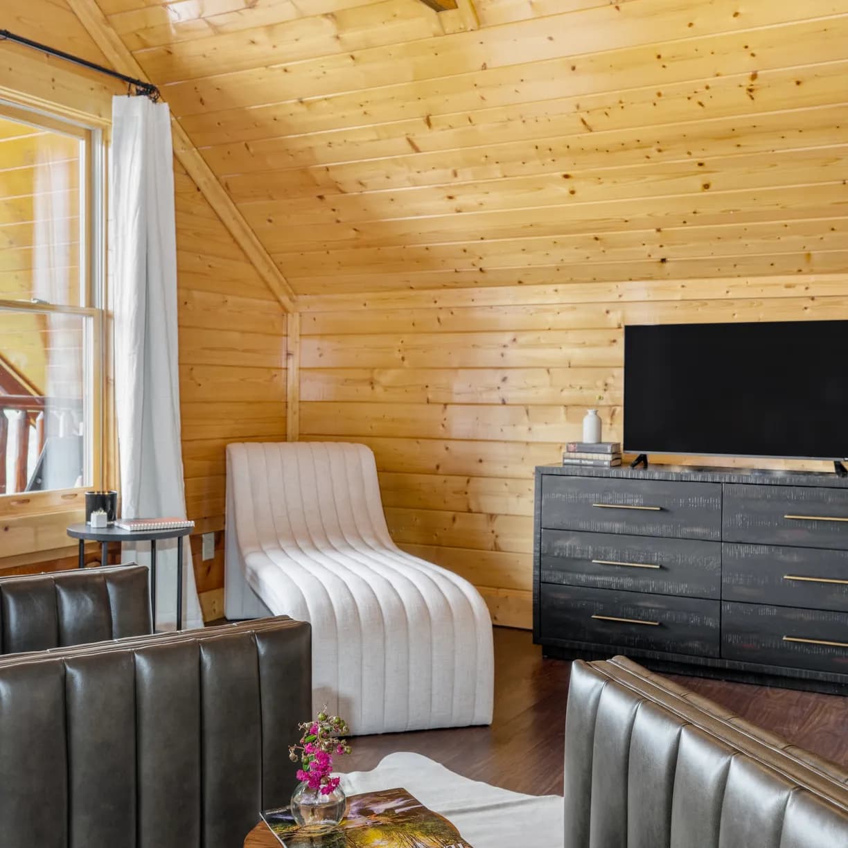 Delmont Manor - Image 26