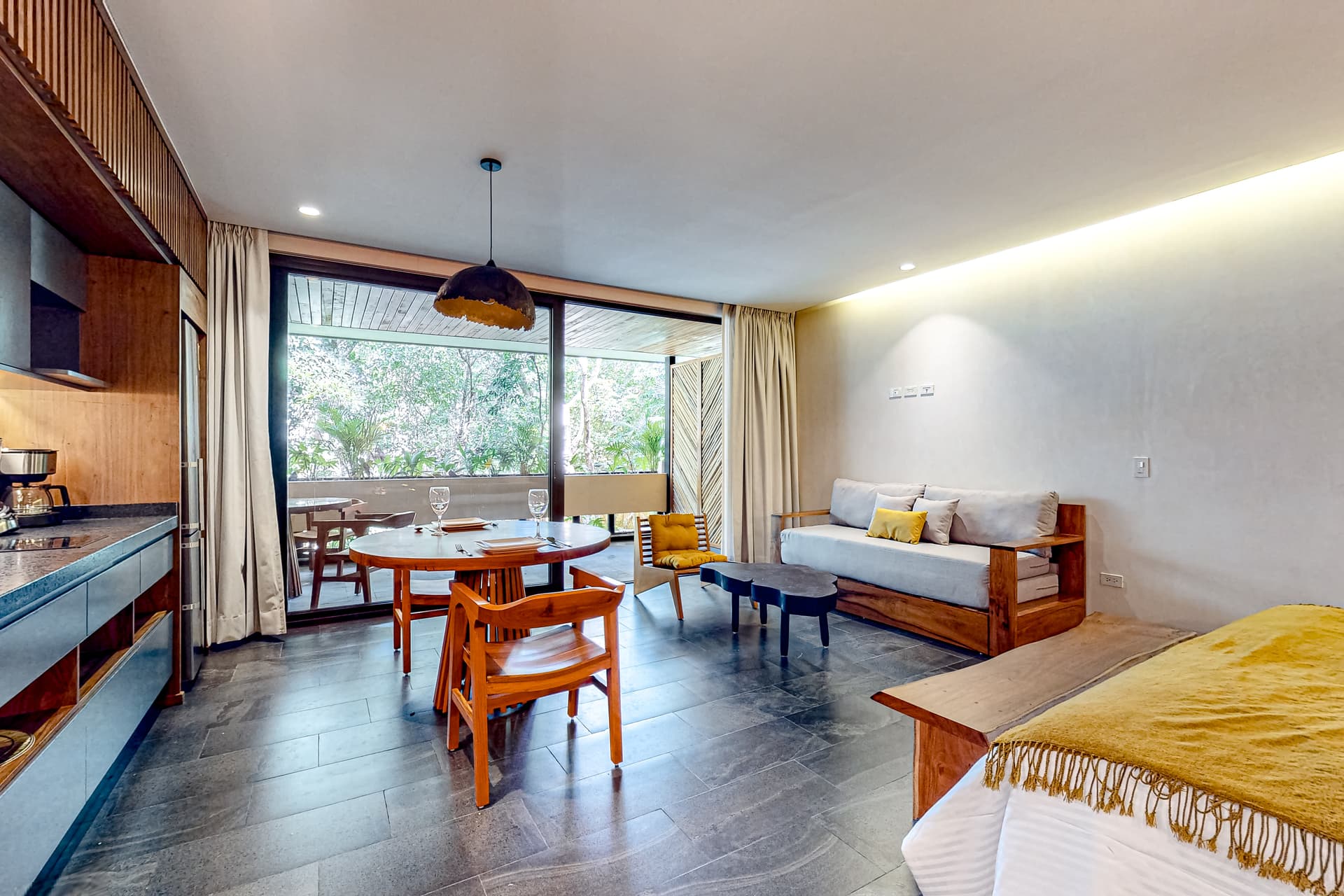 Dreamland  - Image 2