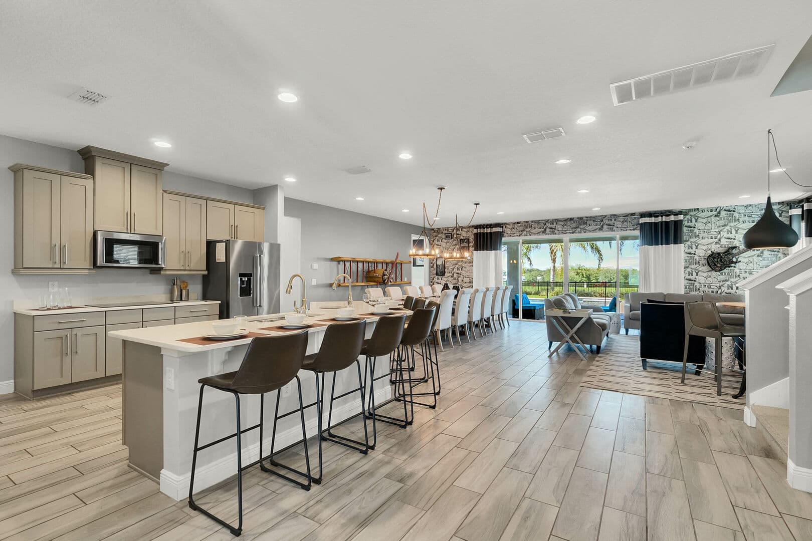 Adventurer Estate - Image 25