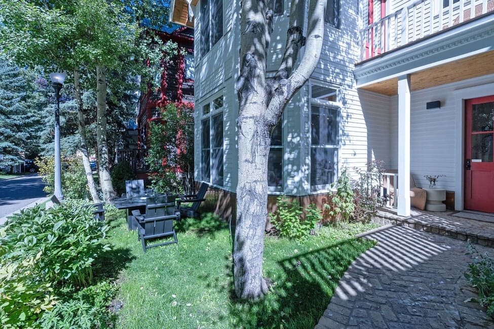 Depot Ave Home - Image 45