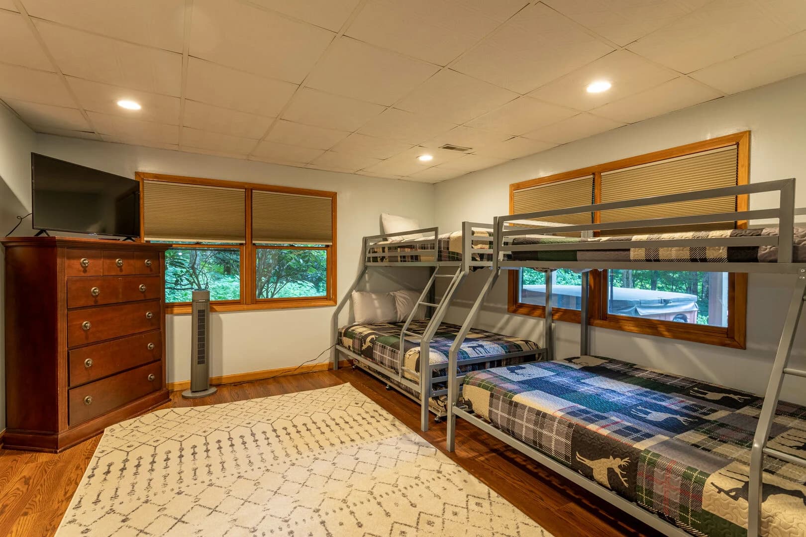 Sky High Chalet - Image 24