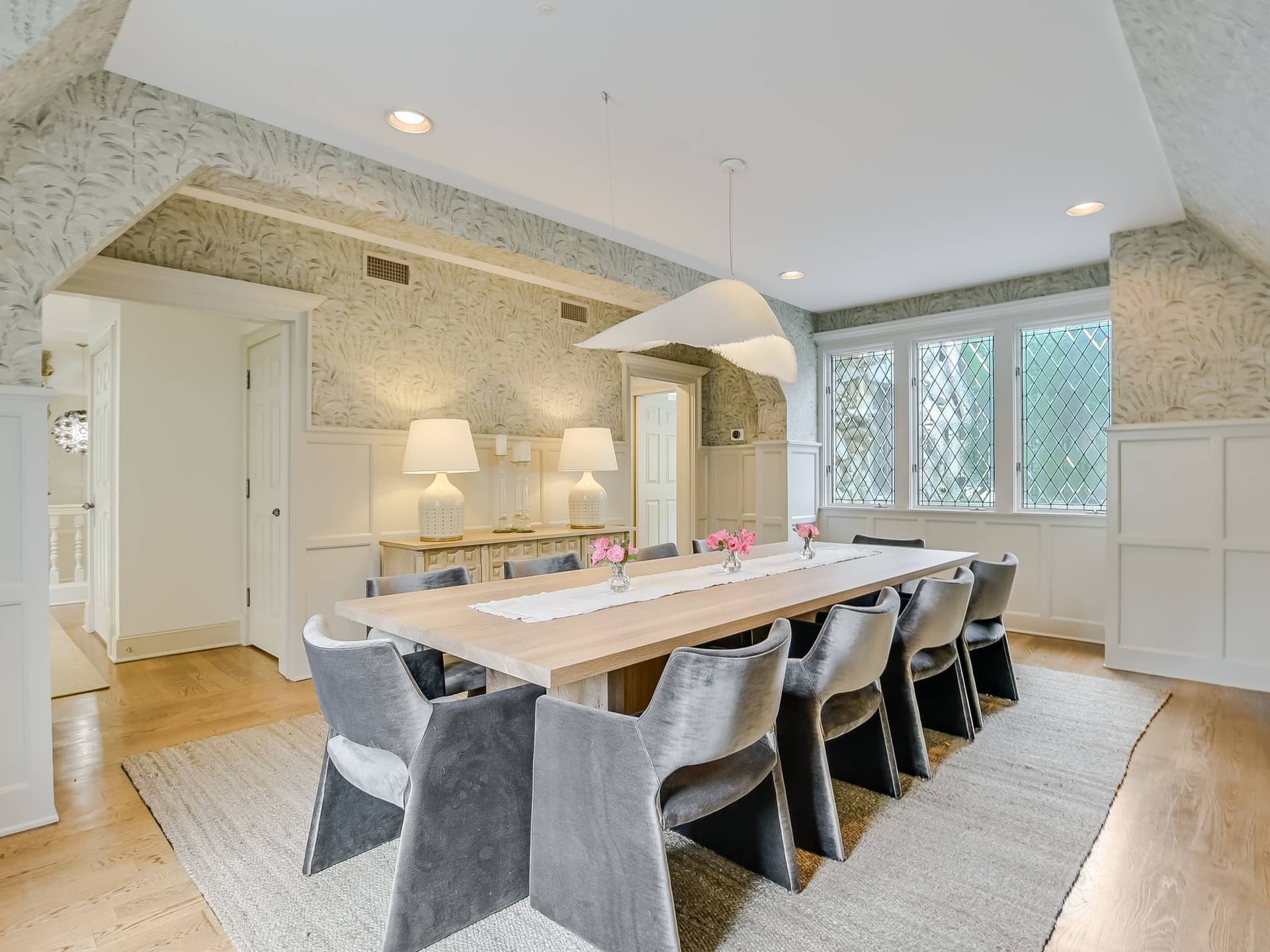 Manor on Lake Austin - Image 3