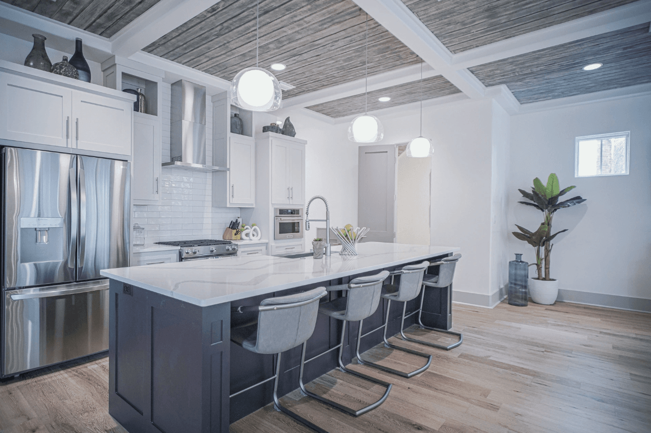 Beauty and the Beach - Image 4