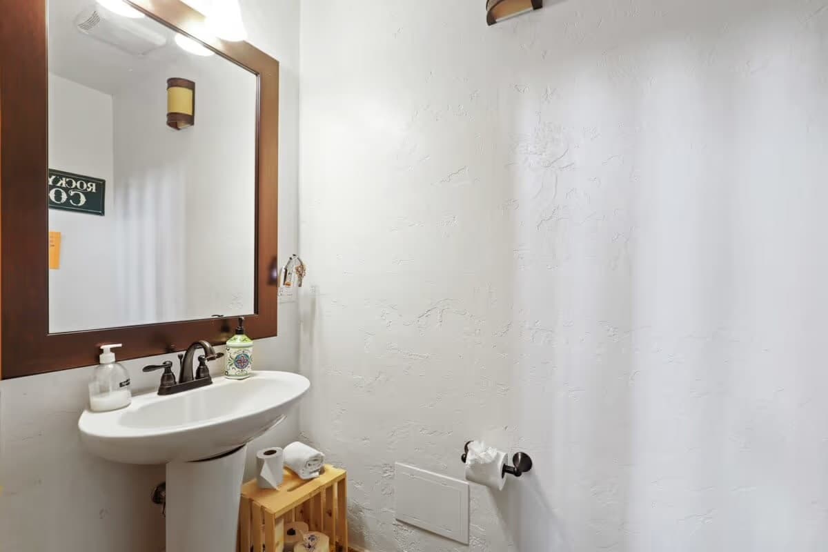 Serene Lodge - Image 12