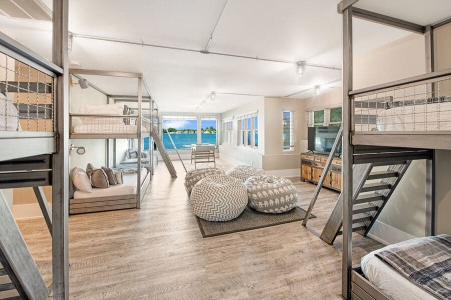 Sterling on Strawpocket - Image 41