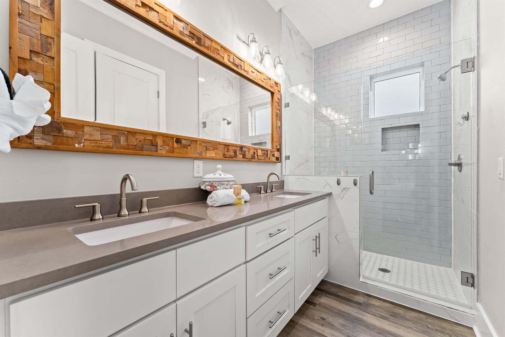 Aqua Luxe Place  - Image 34