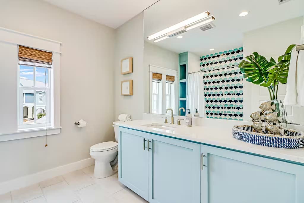 Beachin' Bungalow - Image 25