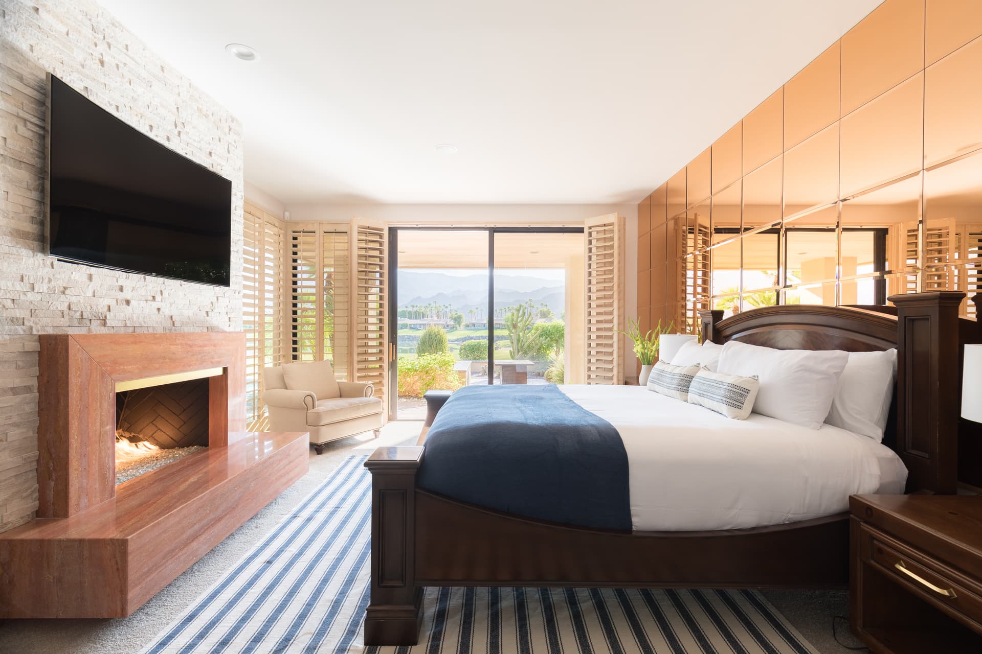 Moonshine - Image 12