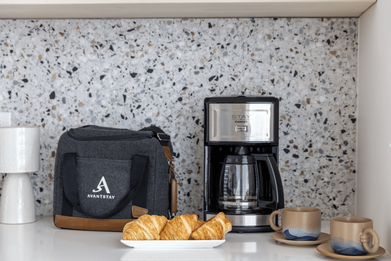 Broadway Residence - Image 8