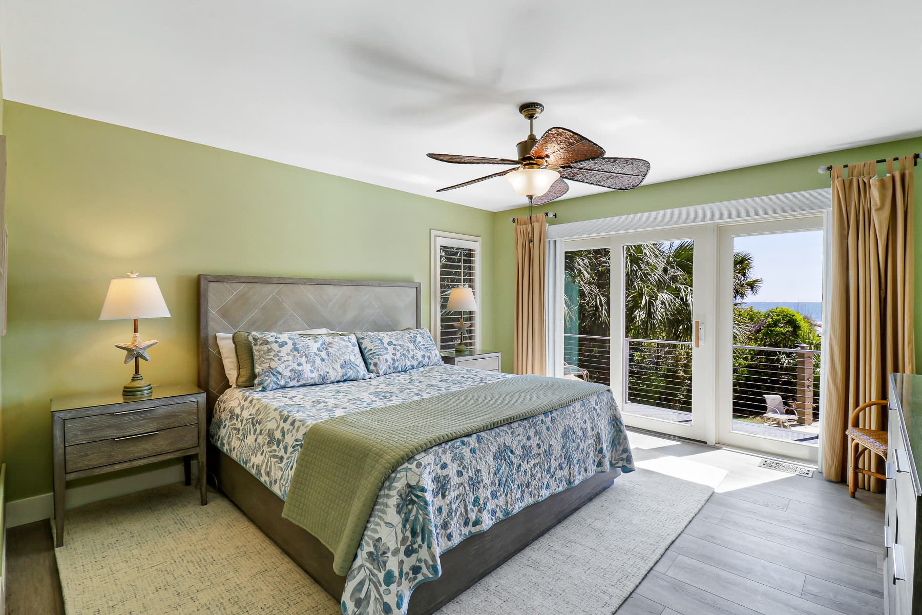 Ketch Hideaway - Image 17