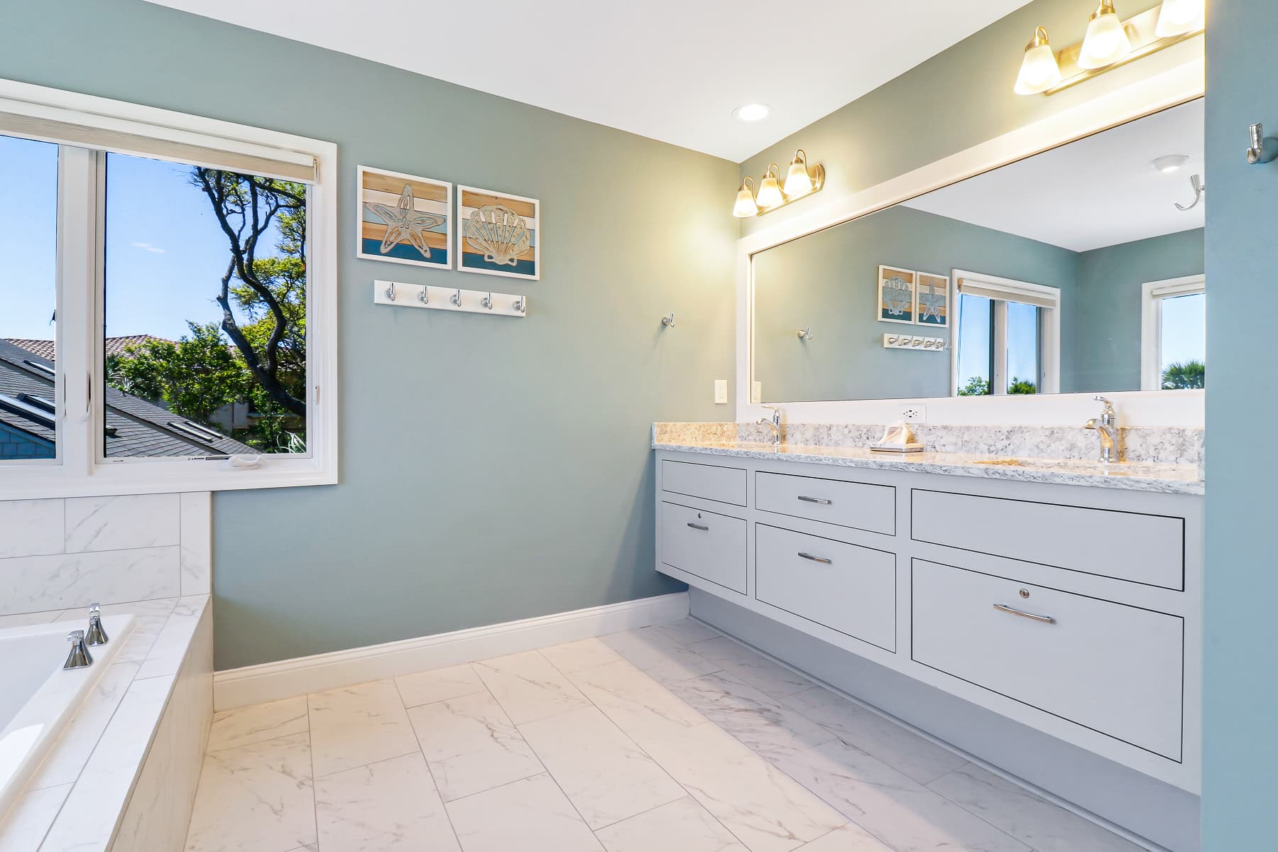 Ketch Hideaway - Image 31