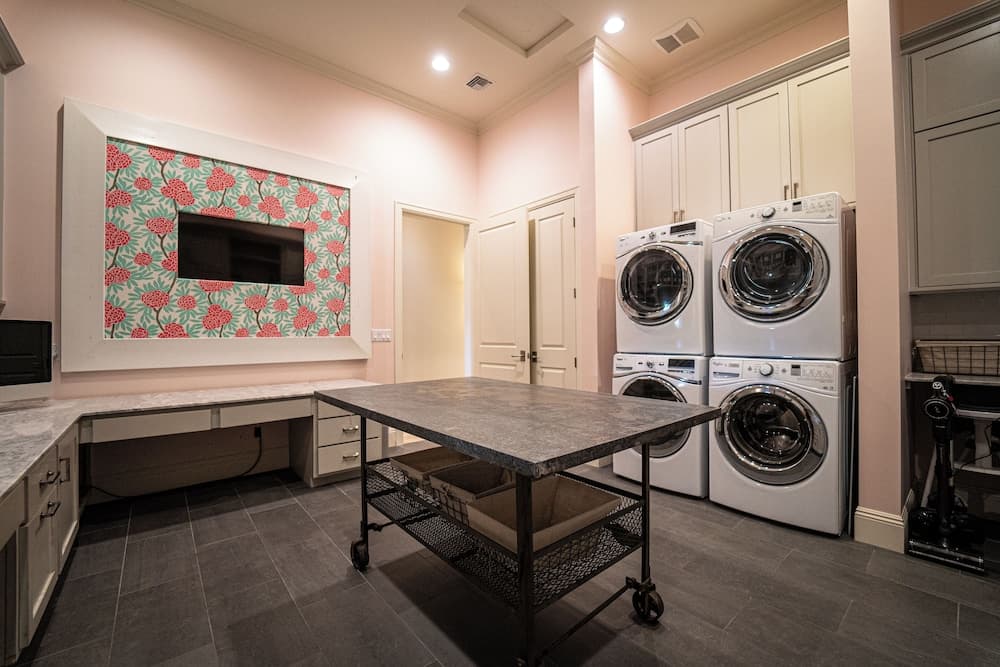 Man O Man - Image 163