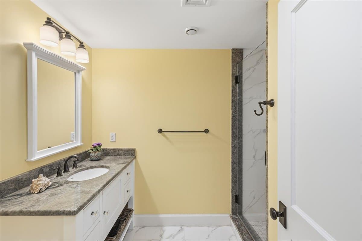 Julien Estate - Image 22