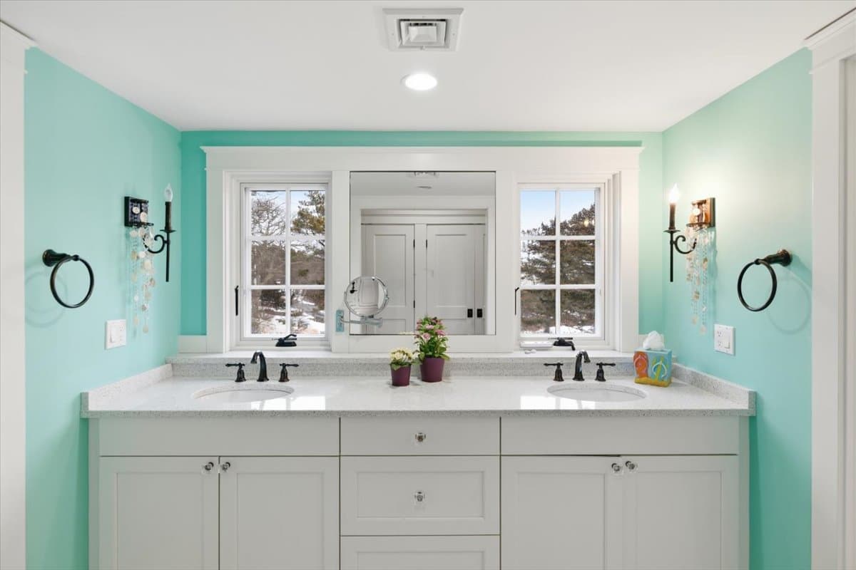 Julien Estate - Image 30