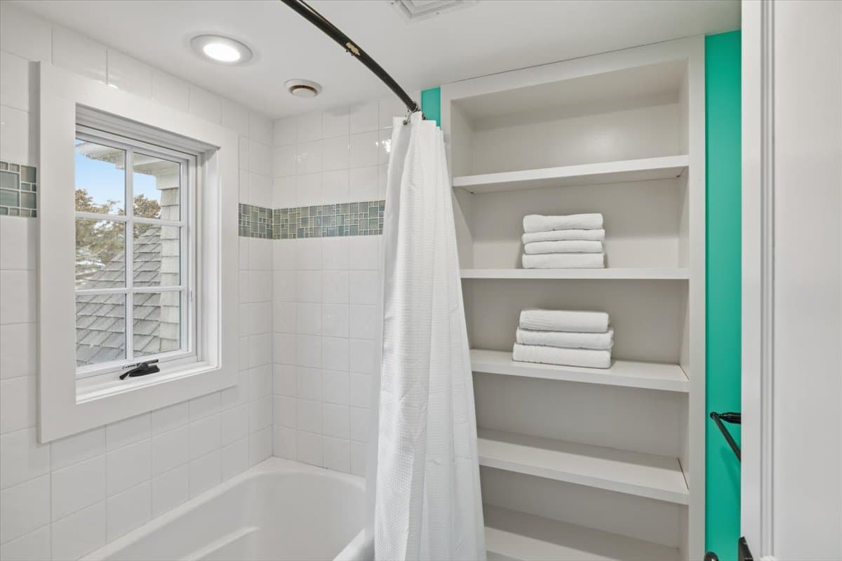 Julien Estate - Image 31