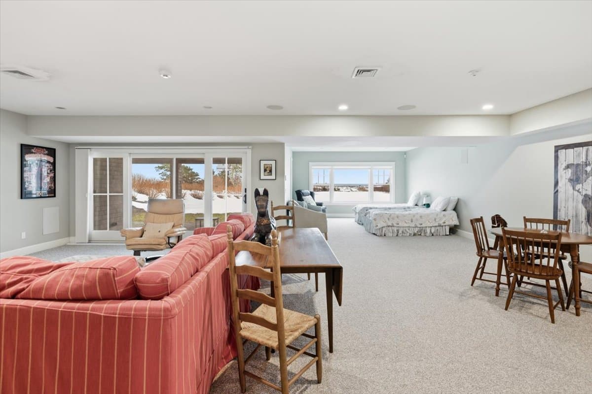 Julien Estate - Image 32