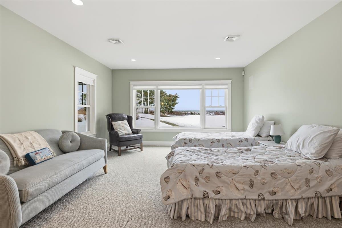 Julien Estate - Image 34