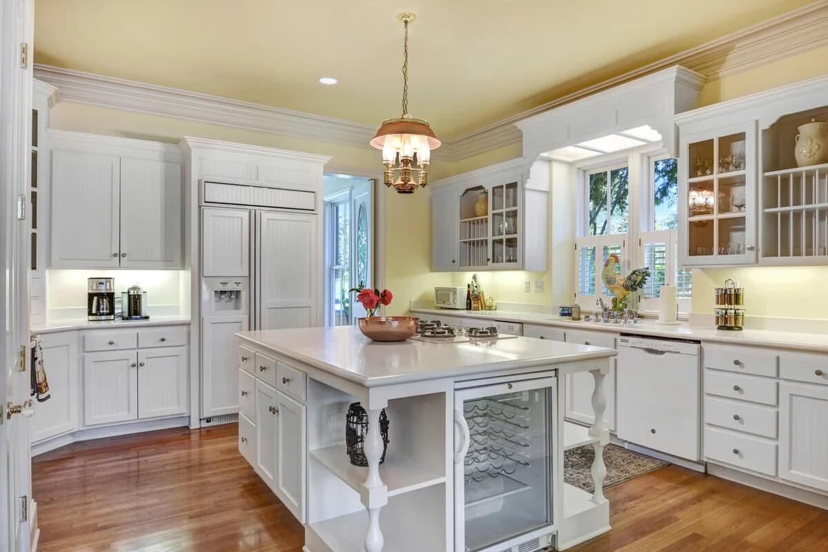 Armstrong Estate - Image 5