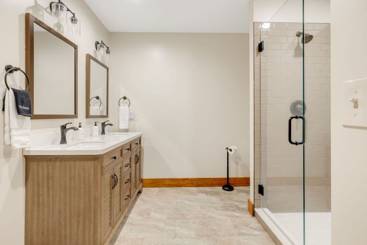 The Huntly Estate - Image 128