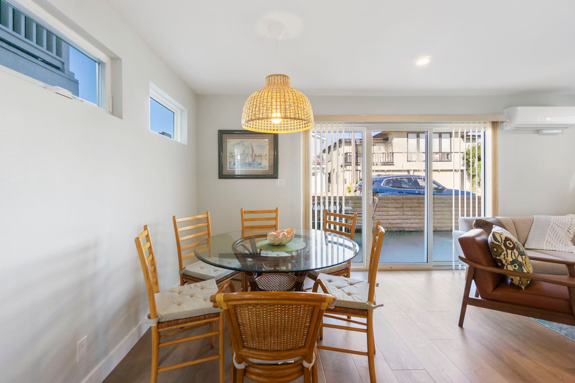 Coastal Breeze Getaway - Image 4