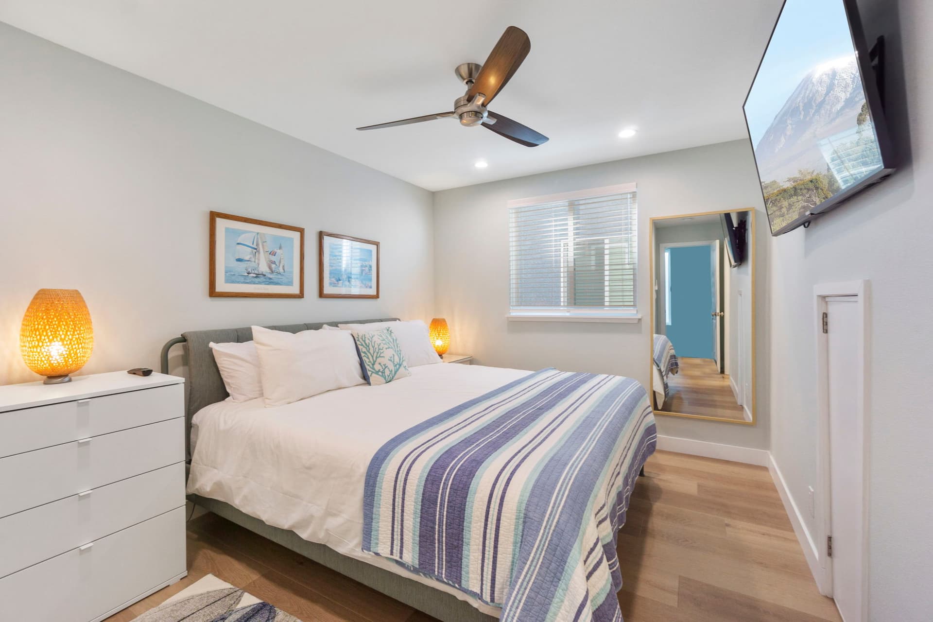 Coastal Breeze Getaway - Image 8