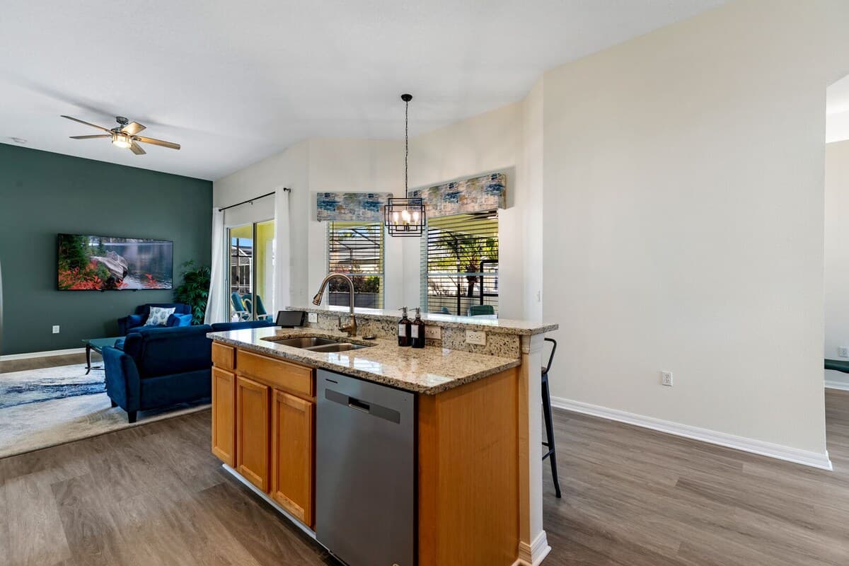 Hills Bay Retreat - Image 8